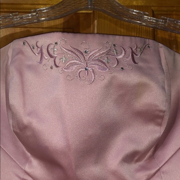 Evening gown - Picture 3 of 4